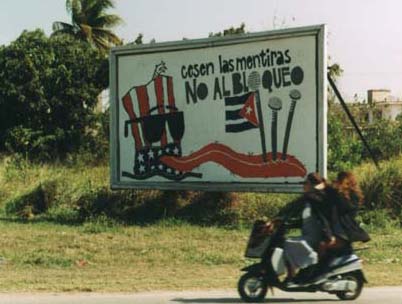 Cesen las Mentiras, no al bloqueo